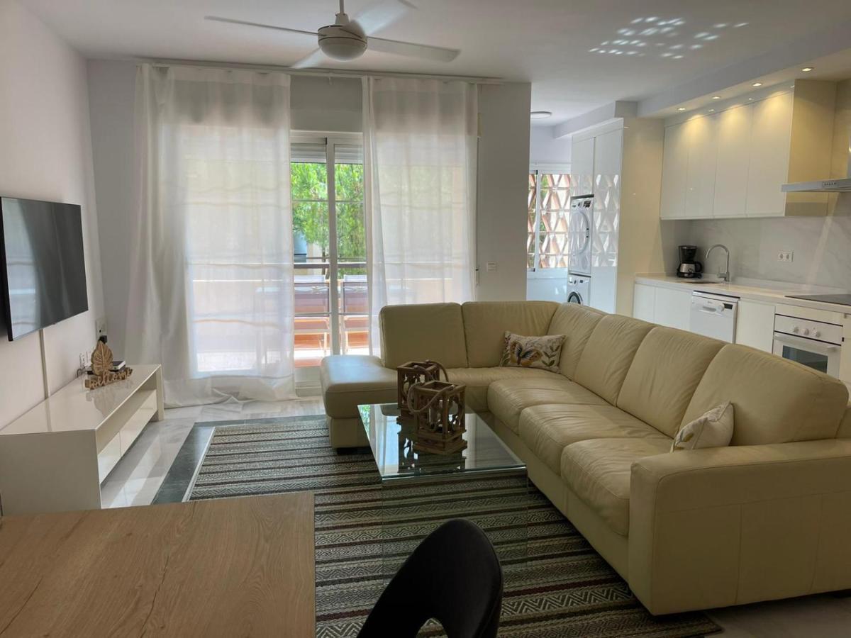 Marbella Playa Residencial Con Piscina Exterior foto