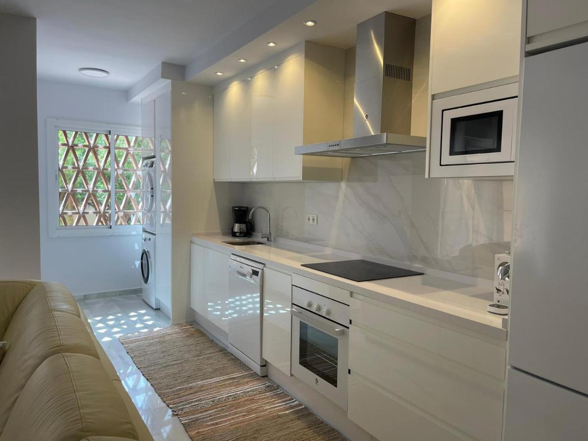 Marbella Playa Residencial Con Piscina Exterior foto